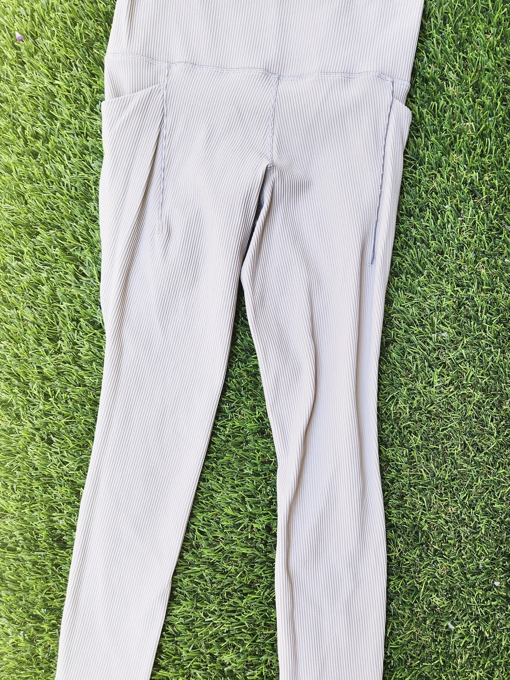 Athleta Women's High-Waist Ribbed Leggings in Light Beige